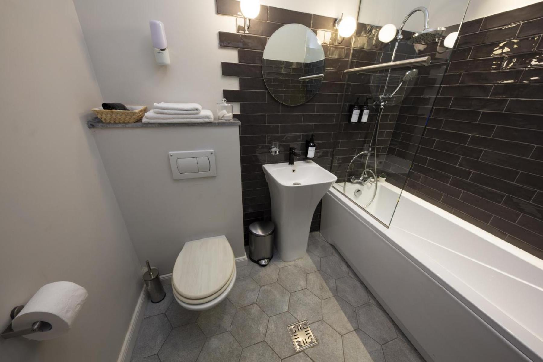 Athenaeum Spacious& Cozy 1Br Prime Location W Balcony 부쿠레슈티 외부 사진